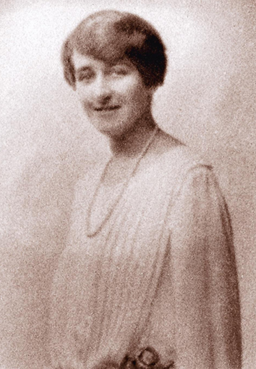 1909_Olive-Reilly_369x532