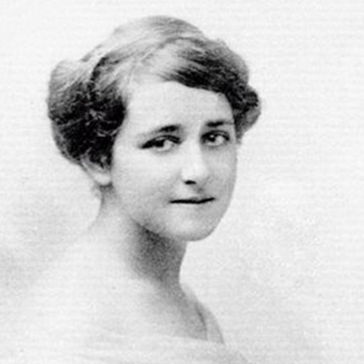 1915_Dr Olive O'Reilly_1909 cohort_400x400
