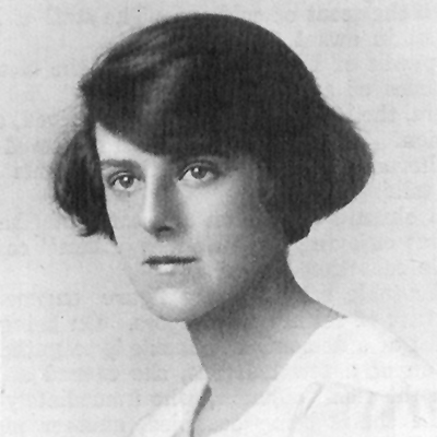 1921_Elaine Shorter_Excelsior_1922_1-9_400x400