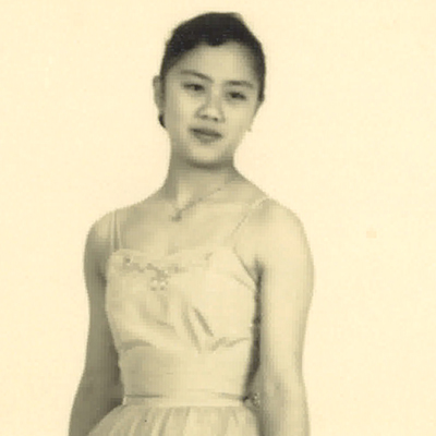1956_Julia Chang_400x400