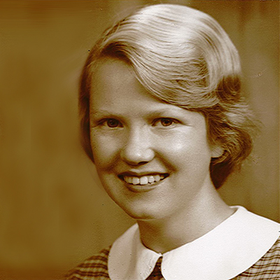 1957 Elizabeth Dunstone_exit photo_400x400