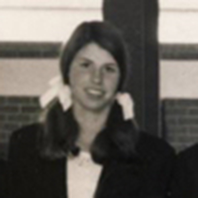 1968_Caro Edds_Hamilton_Tildesley Tennis Team_400x400