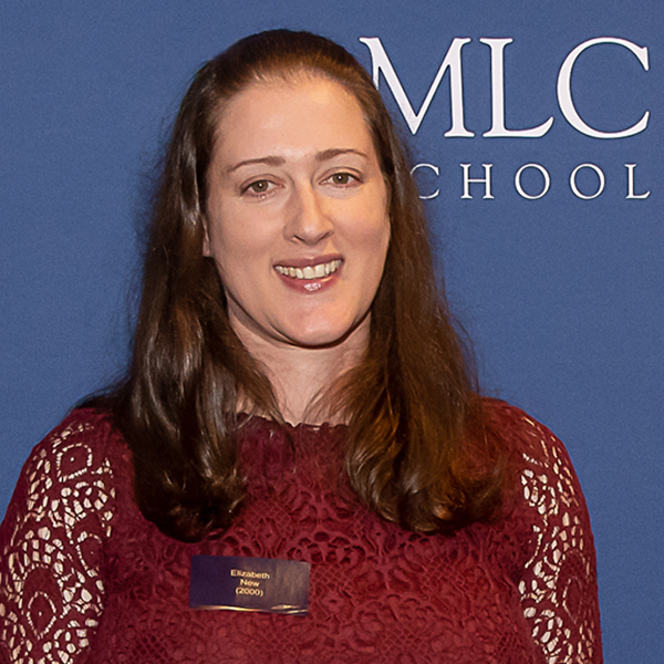 2000_LizNew_AlumAwards2021-314_600x600