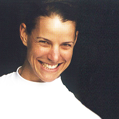 2001_Elizabeth Kell_400x400-