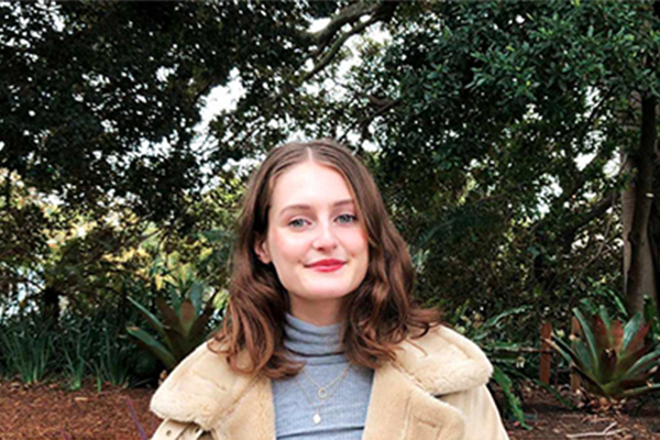 2015_Nina Dillon Britton_thumb