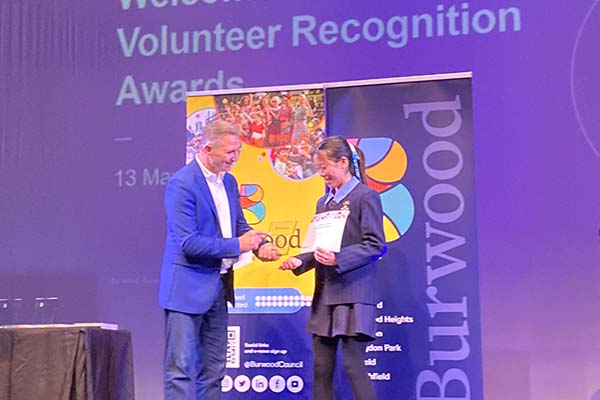 Anna-Xu-Volunteer-of-the-year1