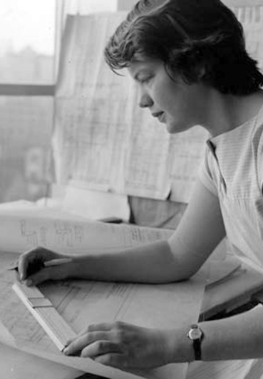 Britton_L31882_369x532-2