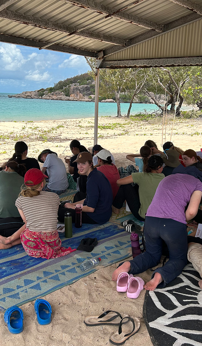 Side_Culture_College_700x1200