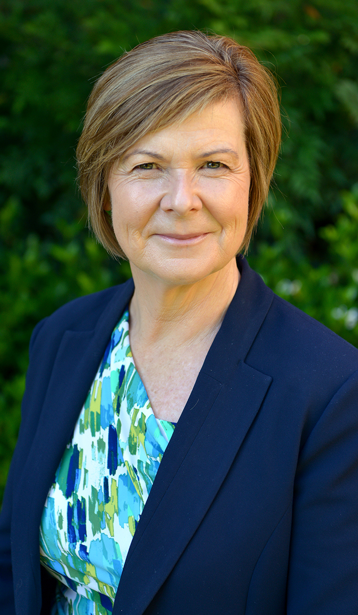 LisaMoloneyRoundSquareTrustee_side